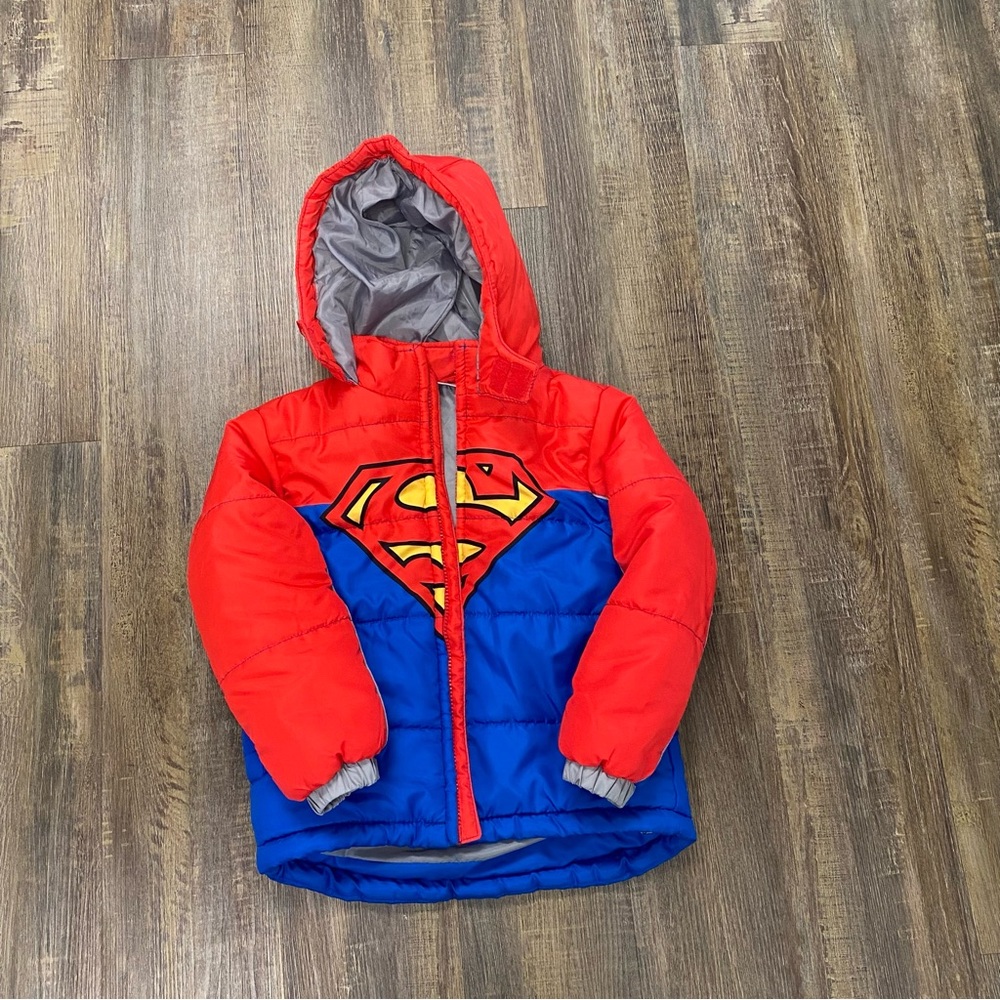DC Comics Superman Kids Puffer Hooded Jacket - Red and Blue Size 5/6‎ - Picture 8 of 14